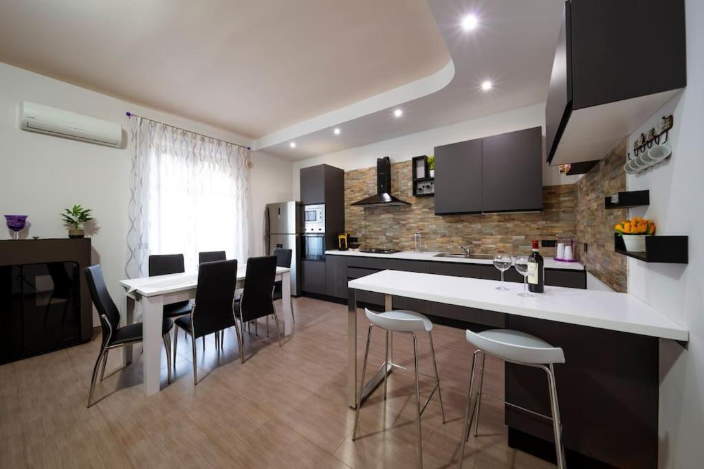 Gali Holidays Casa Vacanze أكيدولتشي المظهر الخارجي الصورة